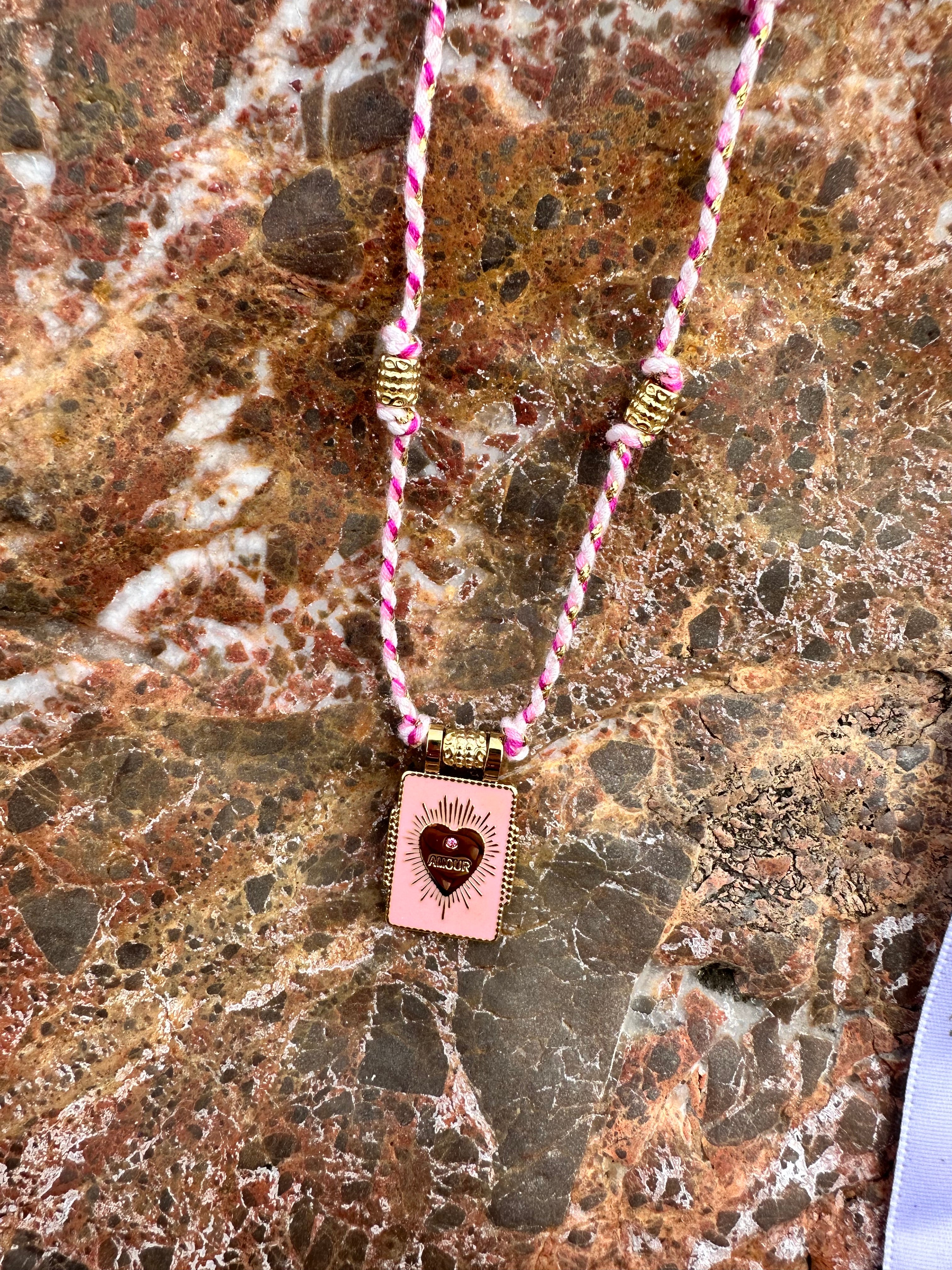 Collier Rosa
