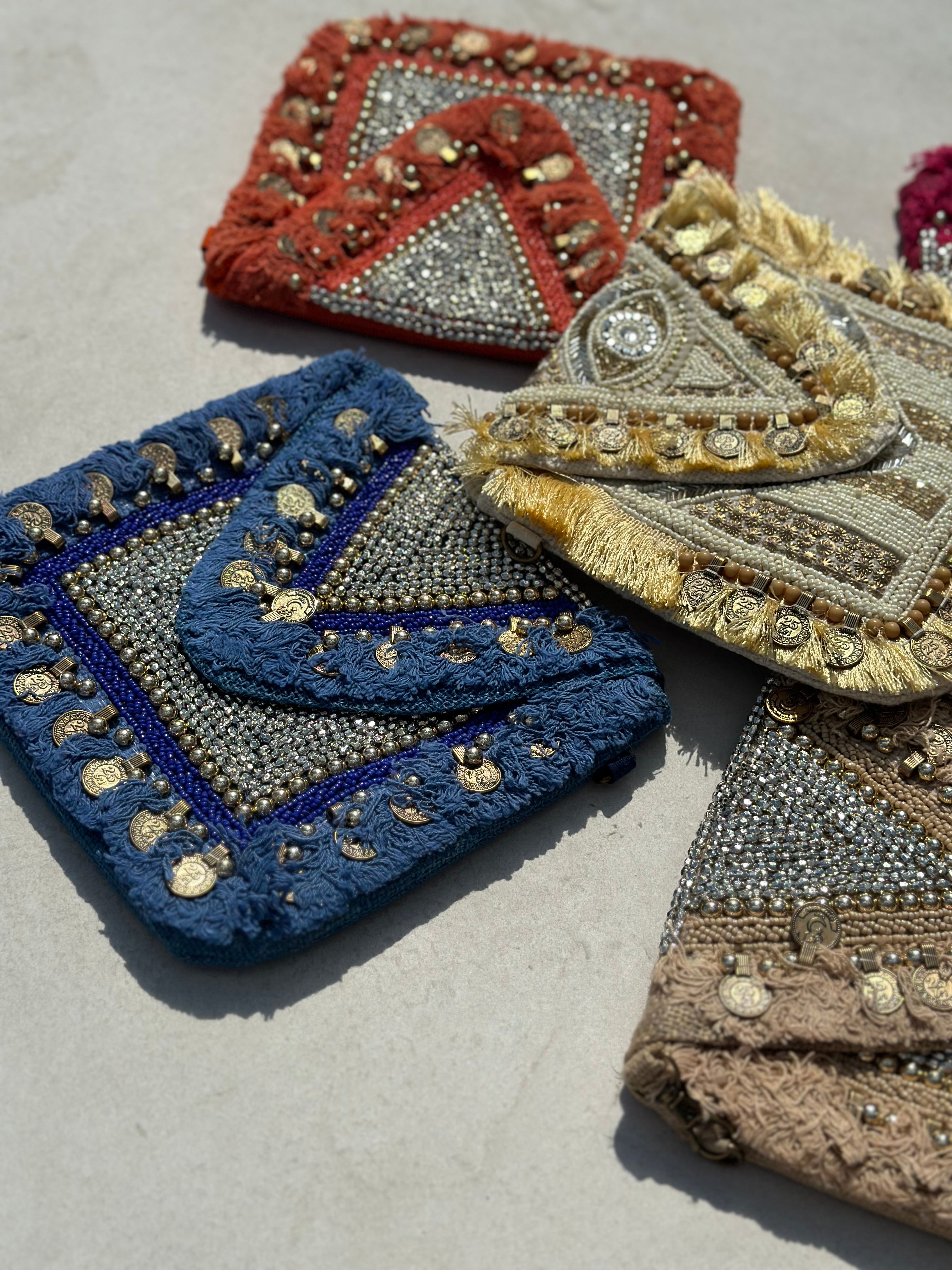 Pochette Naya