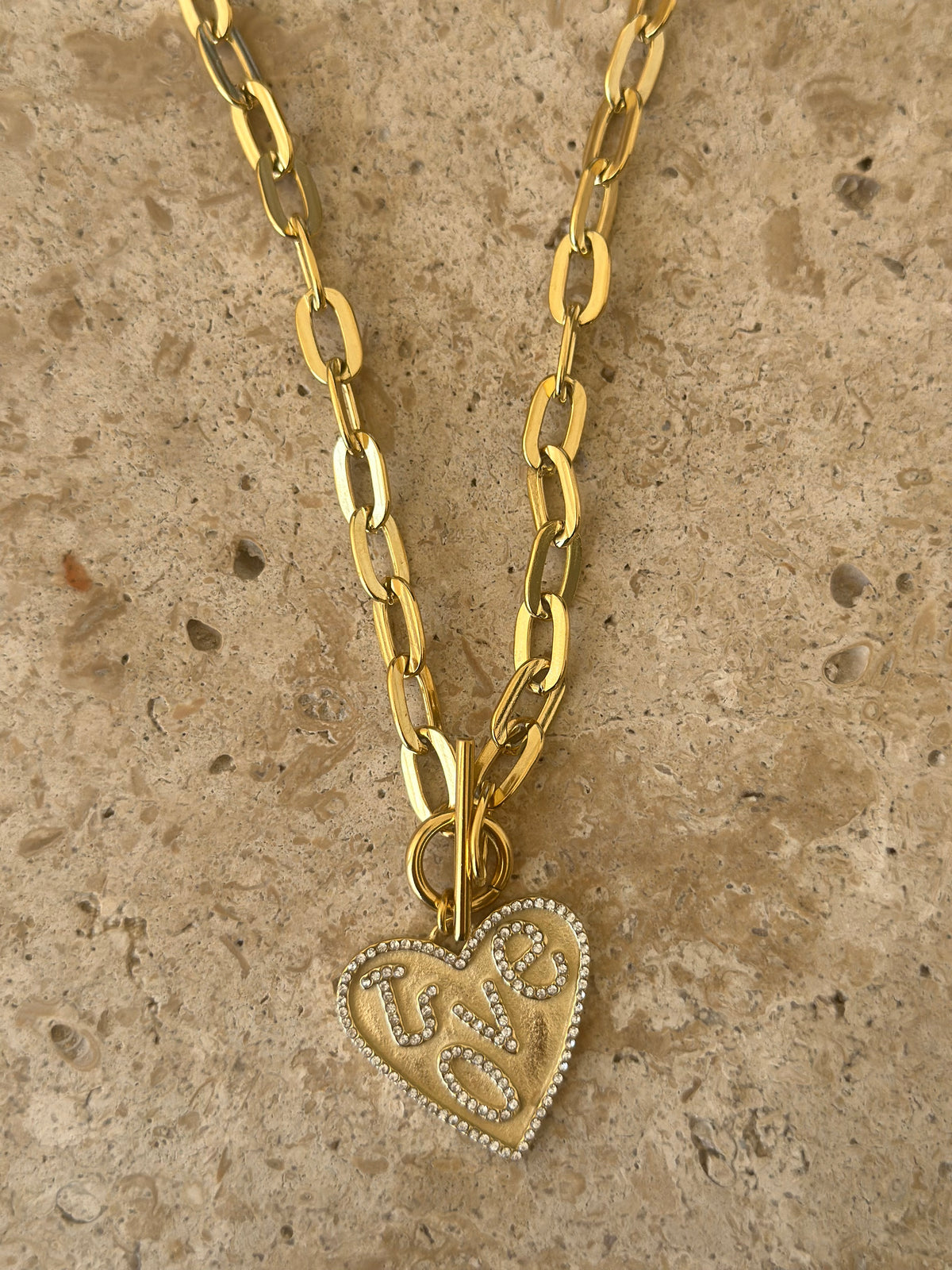 Collier LOVE