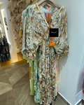 Robe Nelya