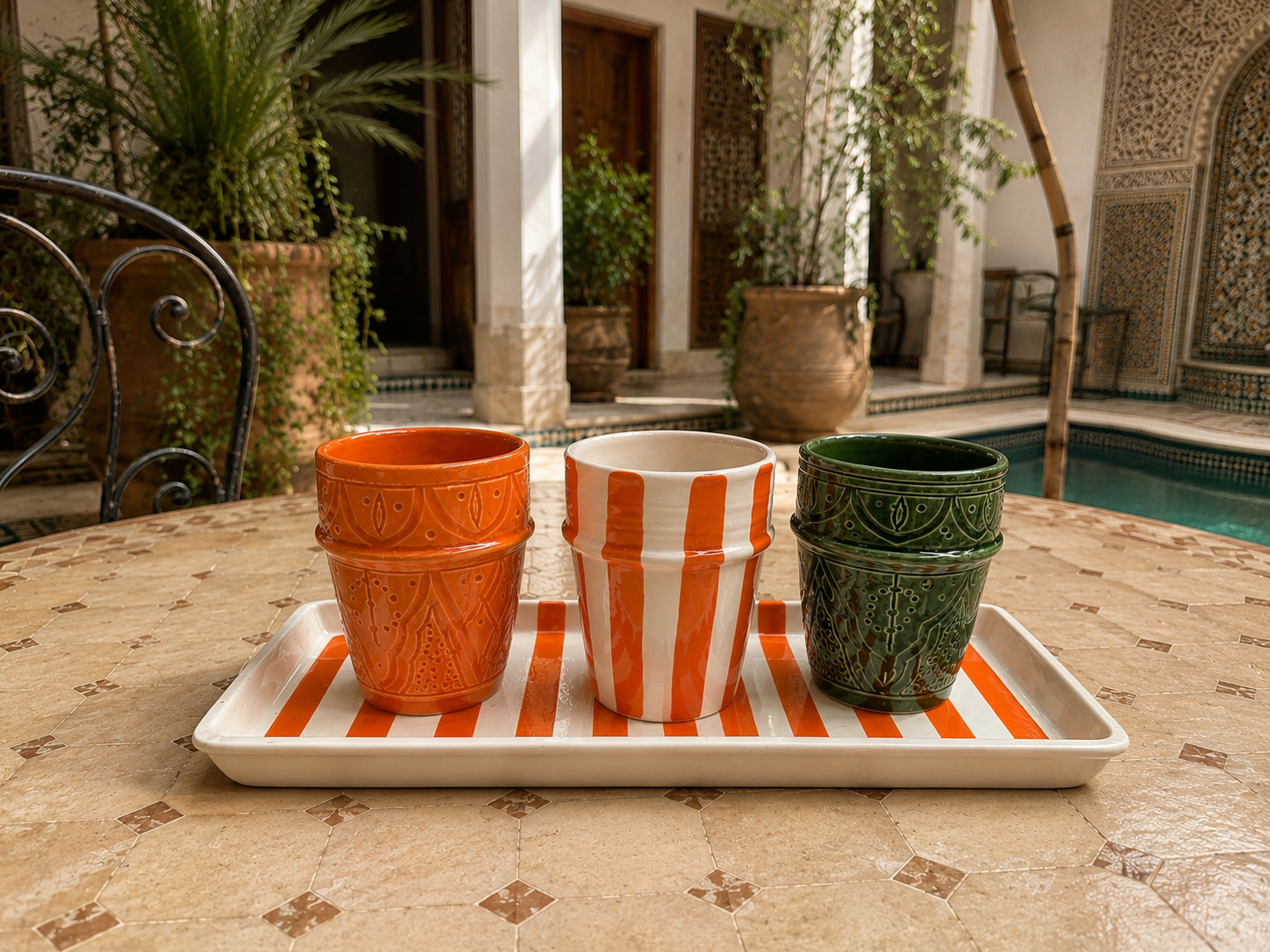 Plateau et trio tasses